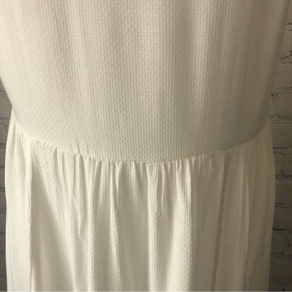 Women's Intimately Free People White Textured Fabric Lacy Mini Dress. Size XS - Picture 10 of 16